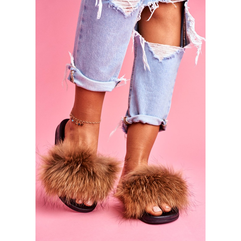 Dámské pantofle s přírodní kožešinou Camel Naturis hnědý 2