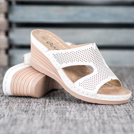 GOLL Lehké klínové pantofle bílý 1