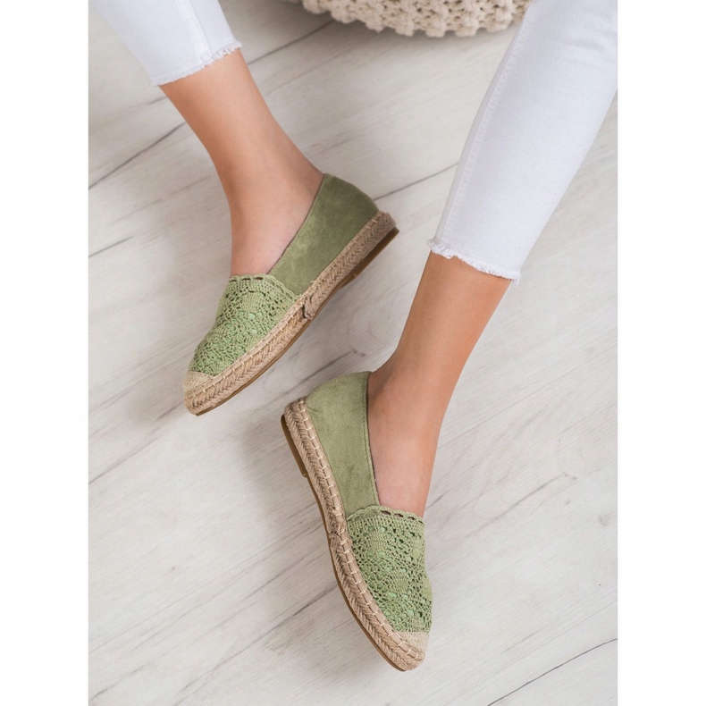 Small Swan Semišové espadrilky s krajkou zelený 1