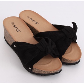 Černé klínové pantofle 7862-KL Černá 1