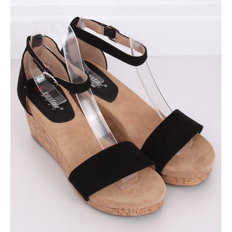Černé sandály na korkové klínové podpatku LL-228P Black černý 1