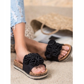 Pohodlné pantofle s květinami VINCEZA černá 1 Pohodlné pantofle s květinami VINCEZA černá 1