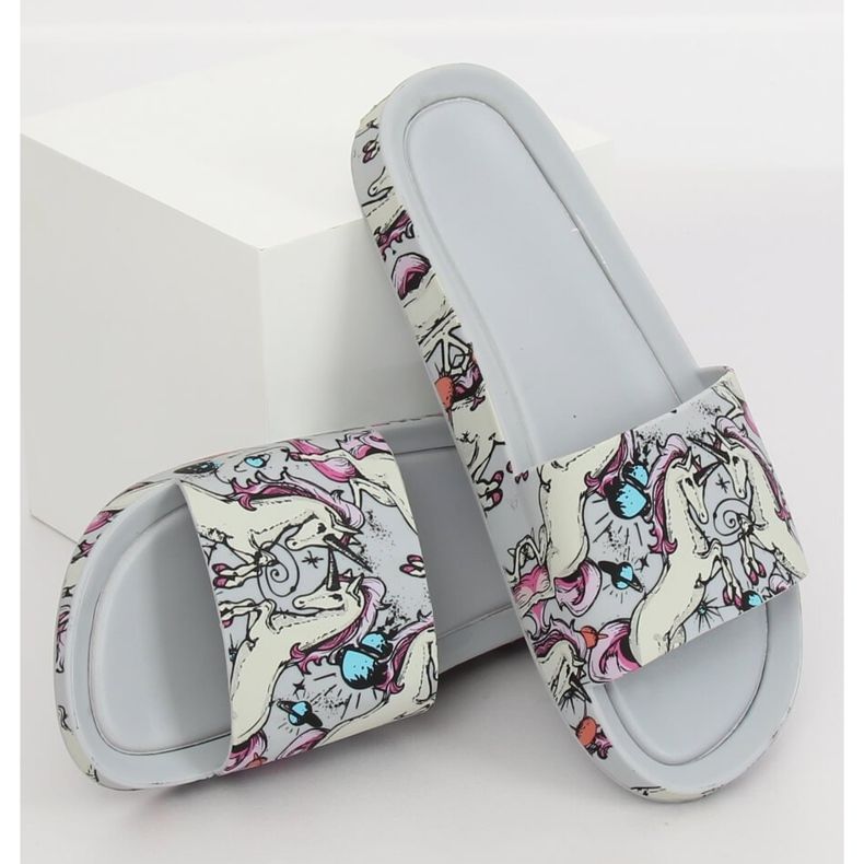 Šedé pantofle Unicorn CK83 Grey šedá vícebarevný 1