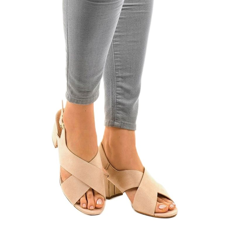 Béžové sandály na vysokém podpatku A305 semiš béžový 1