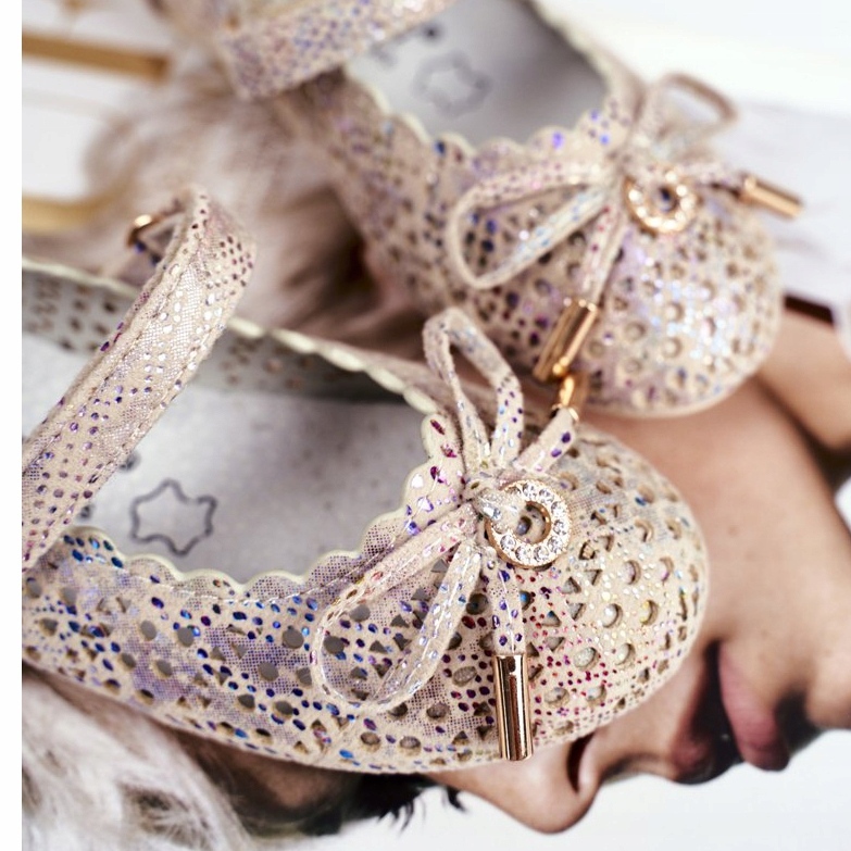 S.Barski Dětské béžové prolamované balerínky se suchým zipem Barski Remtro béžový 2