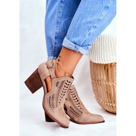 Bellucci Dámské kozačky s vykrojeným jarním béžovým velluci 1 Bellucci Dámské kozačky s vykrojeným jarním béžovým velluci 1