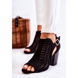 Bellucci Dámské kozačky se střiženou jarní černou za námi černá 1