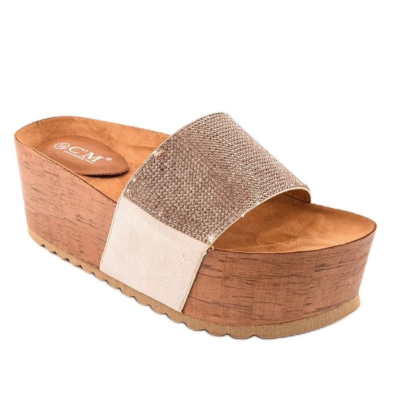 Béžové pantofle na platformě 77-99 béžový 1