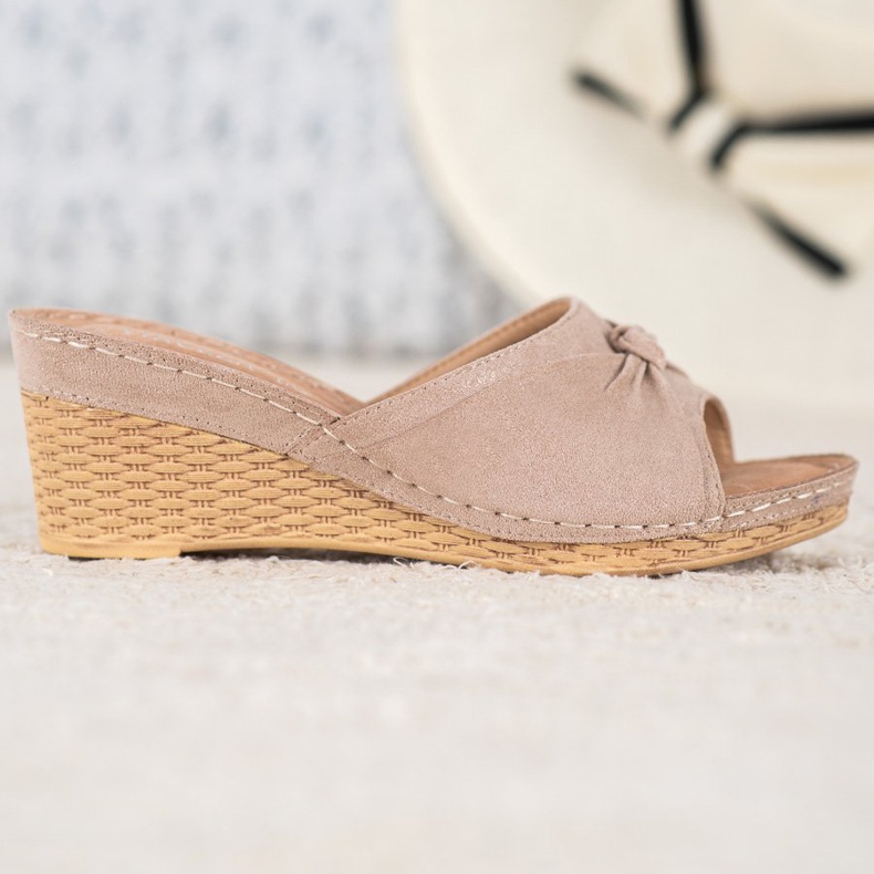 Elegantní třpytivé pantofle VINCEZA žlutá 2