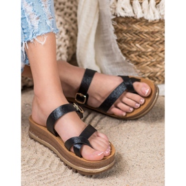 Comer Pantofle Na Módní Platformě černý 2