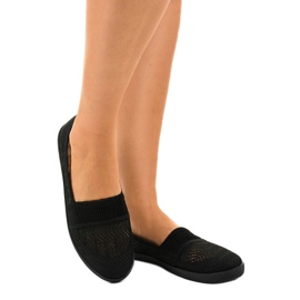 Černé prolamované tenisky CB1711 černý 1