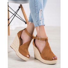 SHELOVET Prolamované klínové sandály hnědý 1