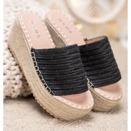 SHELOVET Sandály na klínku černý 1