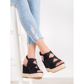 Small Swan Módní klínové sandály černý 1