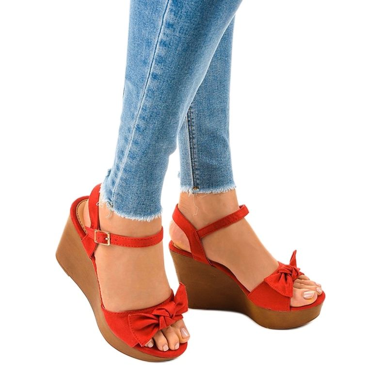 Červené semišové klínové sandály HY8542 1