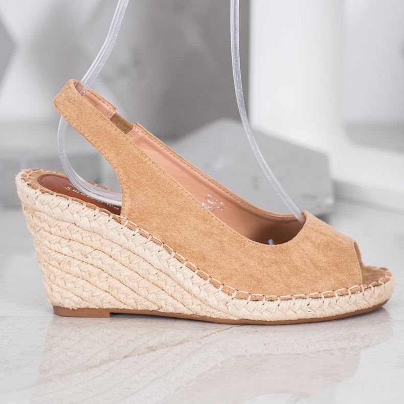 Small Swan Hnědé Sandály Na Vysokém Klínu hnědý 1