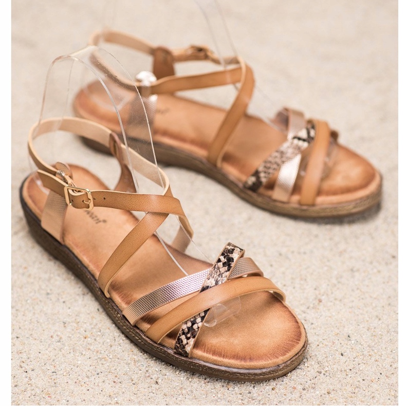 Small Swan Stylové hnědé sandály hnědý zlatý 1