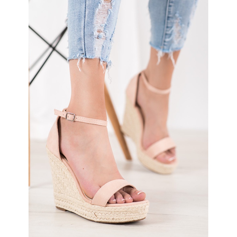 SHELOVET Sexy sandály na klínku růžový 1