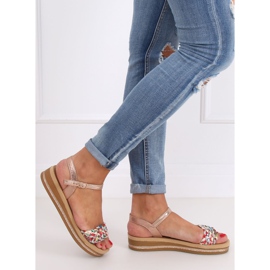 Dámské šampaňské sandály CK151P Champagne růžový 1