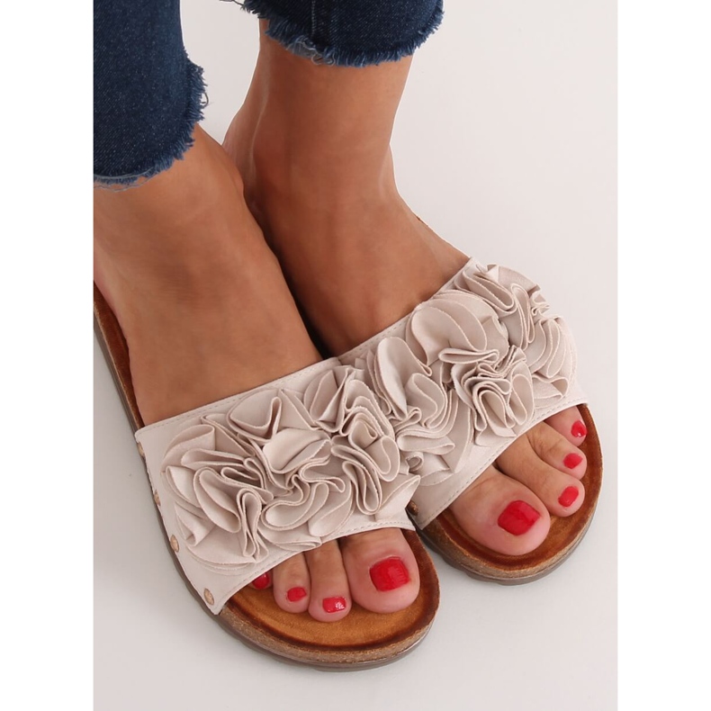 Dámské béžové pantofle F191 Béžové béžový 1