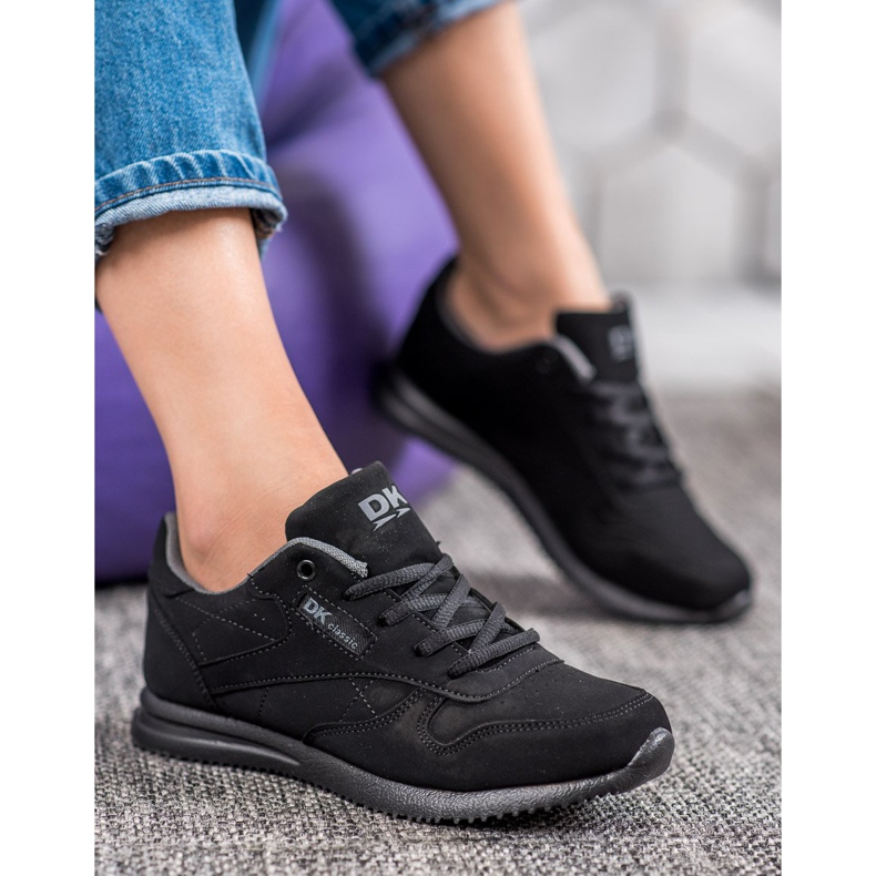 DK Lehké černé sportovní boty černá 1