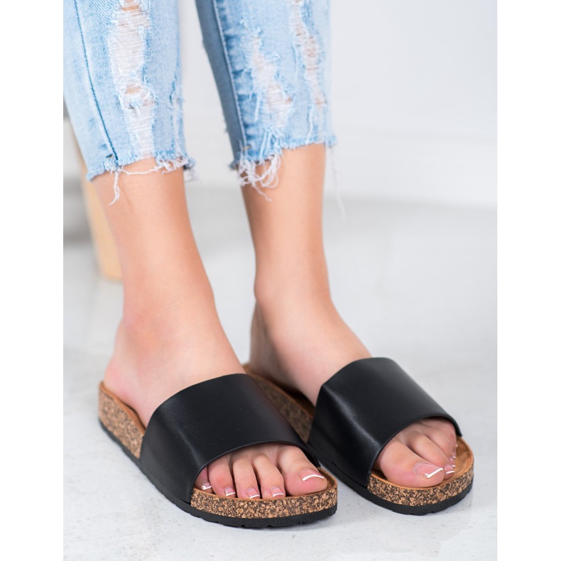 SDS Klasické pantofle černá 2