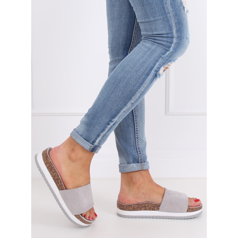 Šedé Dámské šedé pantofle CK184P Šedé šedá 2