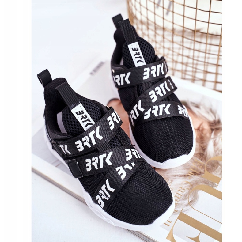 Bartek S.A. Dětské sportovní boty Bartek Black T-75213 / W35 černá 2