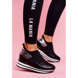 Dámské sportovní nazouvací boty na klínku černé Cold Play černá 1 Dámské sportovní nazouvací boty na klínku černé Cold Play černá 1