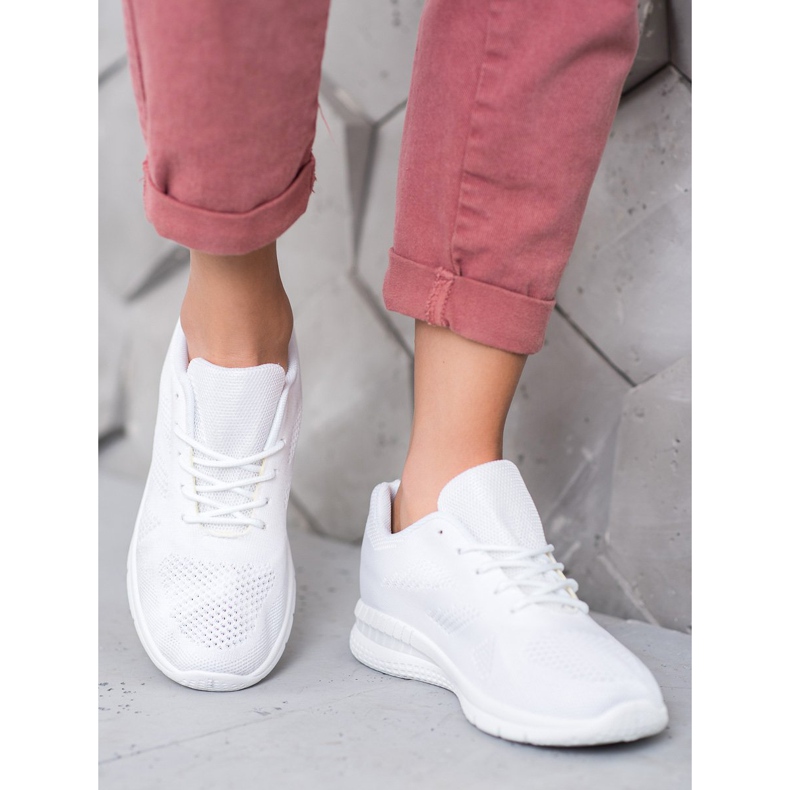 Renda Prolamované sportovní boty bílý 1