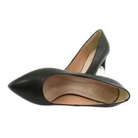 Černá čerpadla na kolíku Espinto C549 / 2 4 Černá čerpadla na kolíku Espinto C549 / 2 4