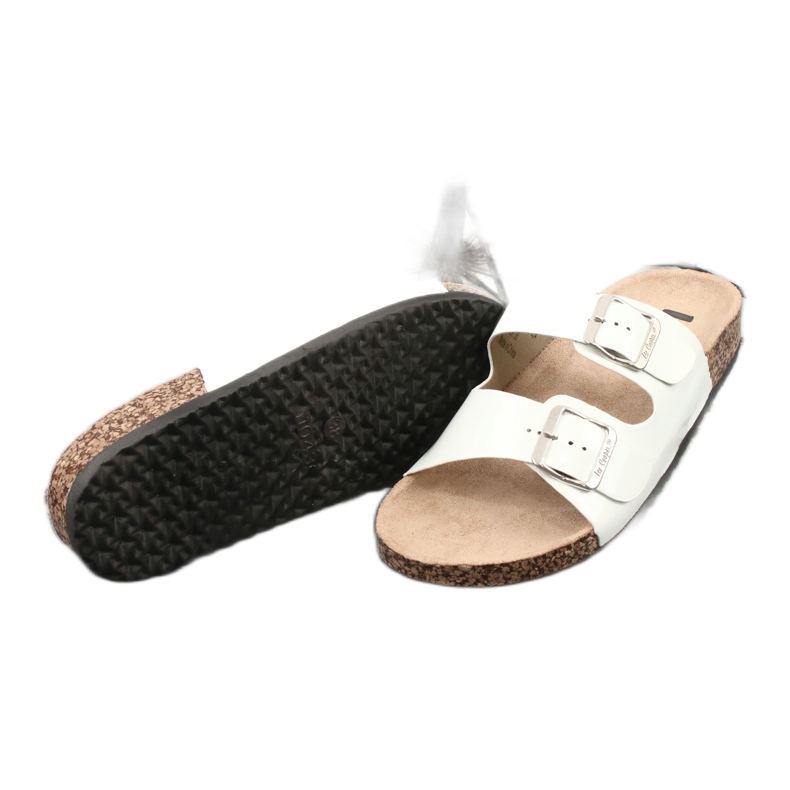 Lakované anatomické bílé pantofle Lee Cooper 1043-5 bílý 2