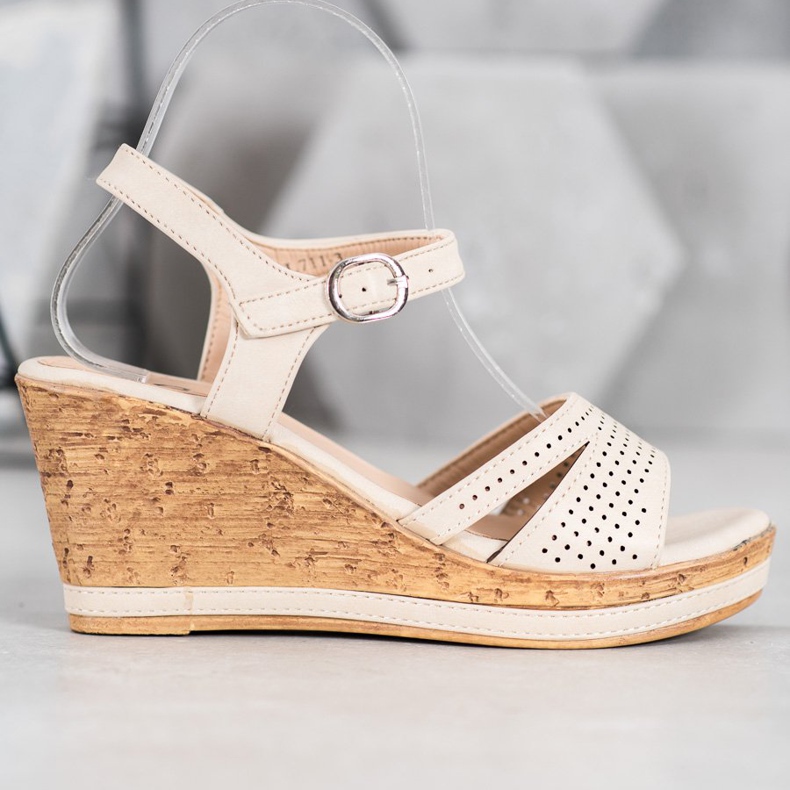 GOLL Sandály na klínu s eko kůží hnědý 1