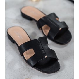 SHELOVET Klasické pantofle z ekologické kůže černá 1