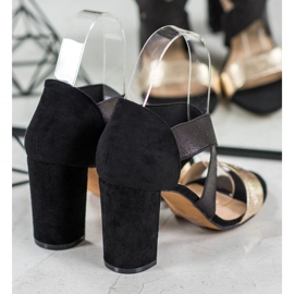 Evento Nazouvací sandály s gumičkou černá žlutá 1