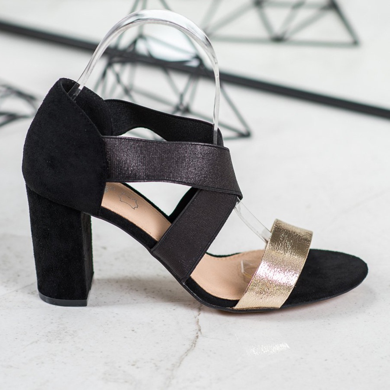 Evento Nazouvací sandály s gumičkou černá žlutá 2