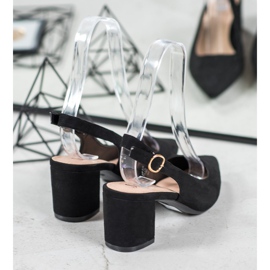 Seastar Lodičky s objevenou patou černý 2