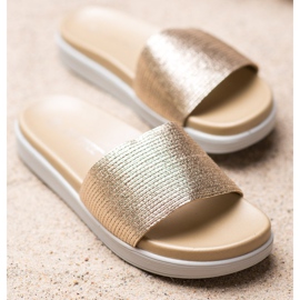 SHELOVET Klasické zlaté pantofle zlatý 1