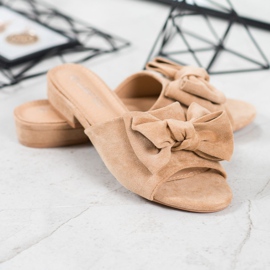 SHELOVET Béžové žabky na plochém podpatku béžový 1