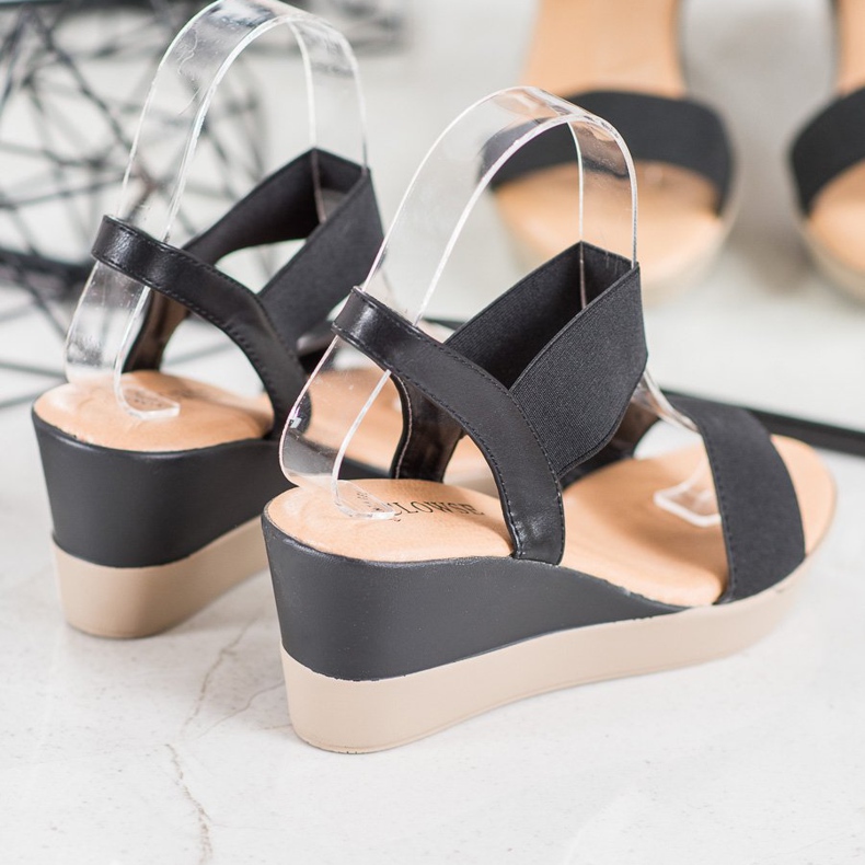 Clowse Lehké nazouvací sandály černá 1