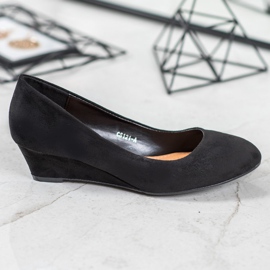 SHELOVET Černé klínové pumpy černá 2