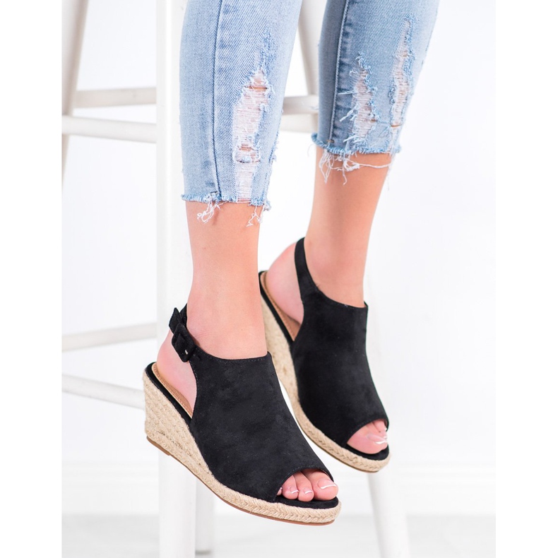 SHELOVET Uzavřené černé sandály černá 2