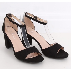 Černé sandály na vysokém podpatku 88-395 Black černá 1