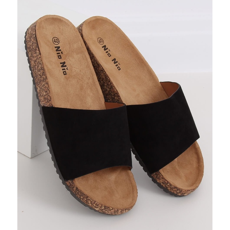 Černé pantofle na podešvi PA-354 Black černá 1