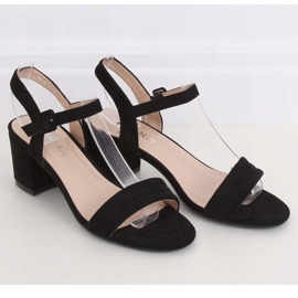 Černé sandály na vysokém podpatku 99-61A Black černá 1