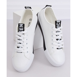 Bílé dámské tenisky CC-17 Black bílý černá 2