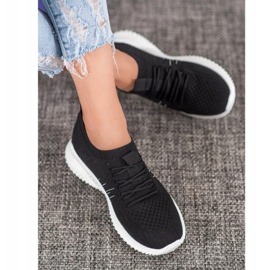 Prolamované boty MCKEYLOR černá 2