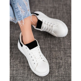 SHELOVET Neformální sportovní obuv bílý černá 1