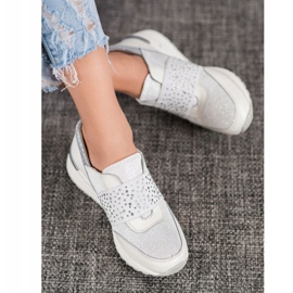 Nazouvací tenisky s krystaly VINCEZA bílý 2