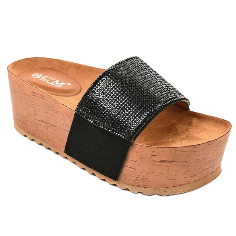 Černé pantofle na platformě 77-99 černá 1